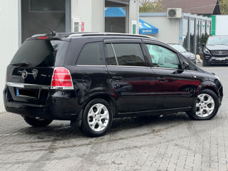 Opel Zafira foto 4