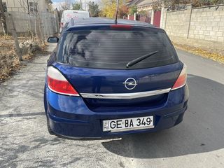 Opel Astra foto 4