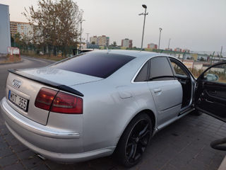 Audi A8 foto 4