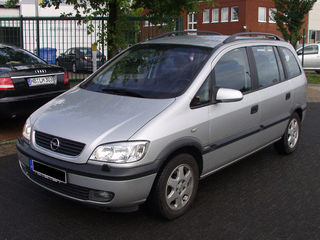 Opel Zafira R15 foto 3