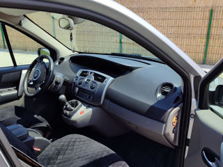 Renault Scenic foto 8