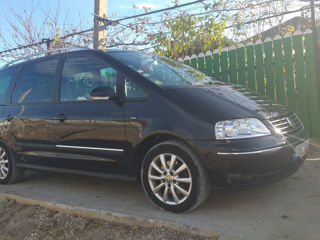 Volkswagen Sharan foto 7