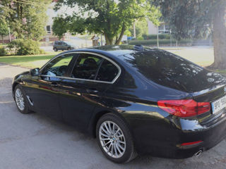 BMW 5 Series foto 4