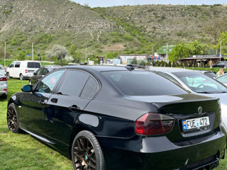 BMW 3 Series foto 4