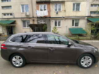 Peugeot 308 foto 3