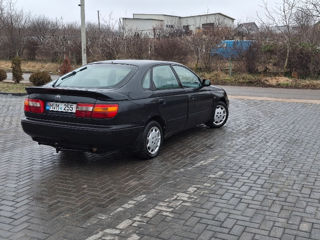 Toyota Carina foto 4