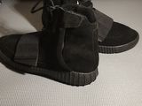 Yeezy boost 750   42marime . foto 5