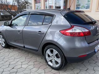 Renault Megane foto 4