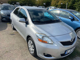 Toyota Yaris foto 0