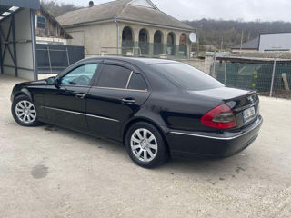 Mercedes E-Class foto 5