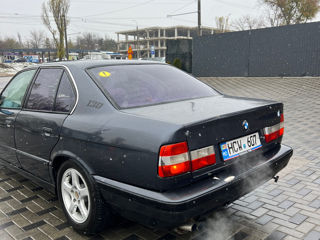 BMW 5 Series foto 8