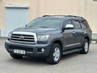 Toyota Sequoia