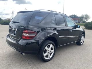 Mercedes ML Class foto 5