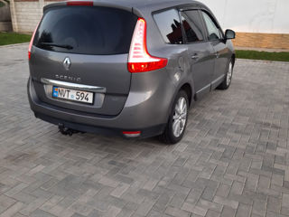 Renault Grand Scenic foto 2