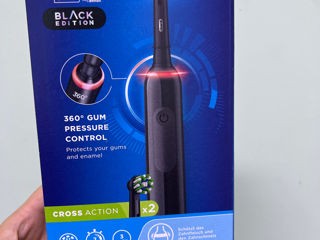 Oralb pro 3000 black edition  + 2rezerve cadou foto 1