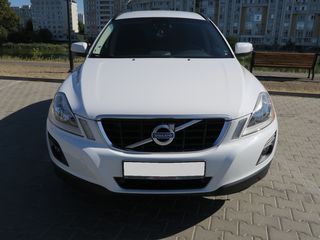 Volvo XC60 foto 2