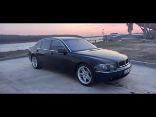 BMW 7 Series foto 2