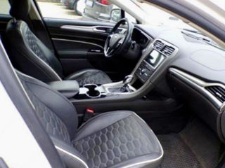 Ford Mondeo foto 6