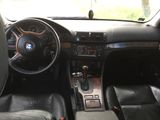 BMW 5 Series foto 4