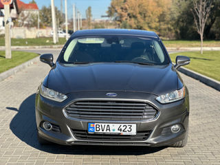 Ford Fusion foto 3