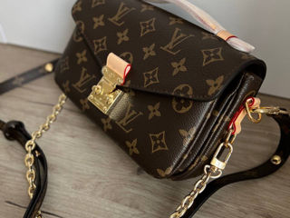 Louis Vuitton Pochette Metis foto 6