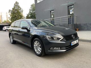 Volkswagen Passat foto 3