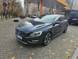 Volvo V60 foto 2