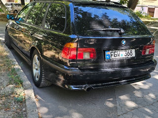 BMW 5 Series foto 5