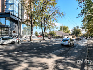 Comercial pe str. Vasile Lupu, Buiucani, Chișinău foto 9