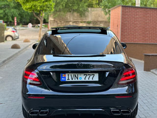 Mercedes E-Class foto 3