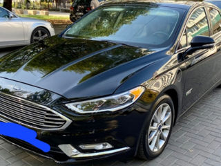 Ford Fusion foto 1