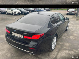 BMW 5 Series foto 10