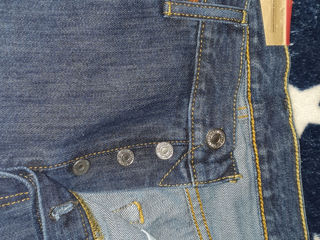 Se vinde jeans levi`s w34 foto 2