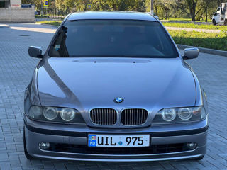 BMW 5 Series foto 5