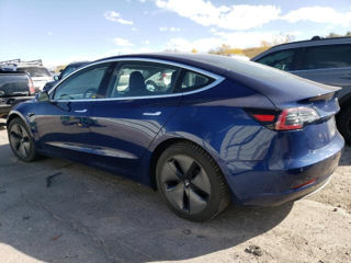 Tesla Model 3 foto 10