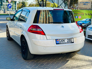 Renault Megane foto 5