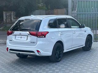 Mitsubishi Outlander foto 6