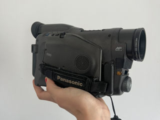 Видеокамера Panasonic VX10 foto 4