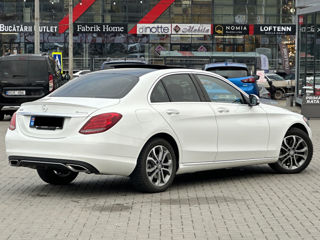 Mercedes C-Class foto 4