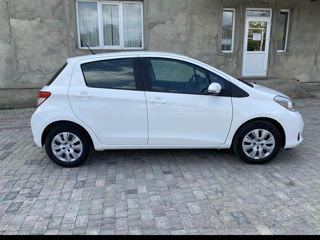 Toyota Yaris foto 2