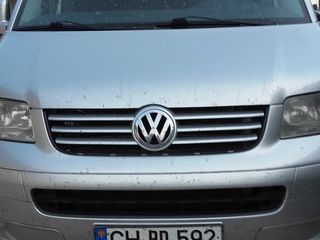 Volkswagen T5 foto 1