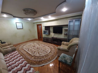 Apartament cu 3 camere, 98 m², Centru, Chișinău foto 3