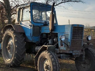 Se vinde tractor mtz-80