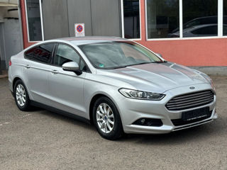 Ford Mondeo foto 2