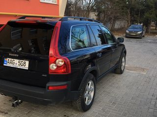 Volvo XC90 foto 1