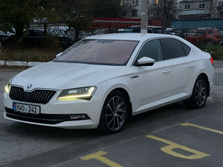 Skoda Superb foto 6