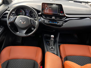 Toyota C-HR foto 7