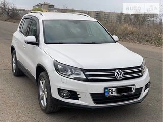 Volkswagen Tiguan foto 1