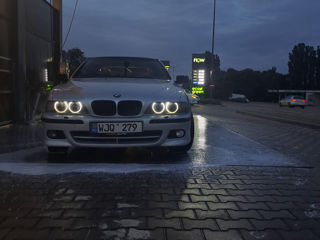 BMW 5 Series foto 9