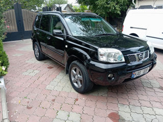 Nissan X-Trail foto 9